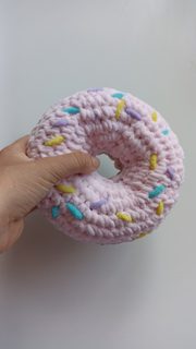 Stresová kulička midi fialovo-bílá