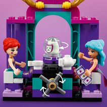 LEGO FRIENDS Autumn a její koňská stáj 41745