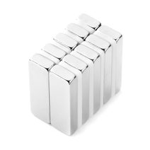 Neodymový magnet kvádr 30 × 10 × 5 mm, síla 7,5 kg