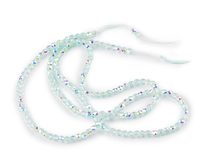 Skleněné korálky broušené ohňovky 2 mm s AB efektem, na šňůrce