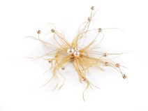 Péřová brož s perlami a broušenými korálky