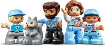 LEGO DUPLO Rodinný karavan 10946 STAVEBNICE