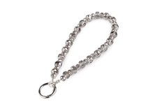 Přívěsek na mobil ze skleněných korálků