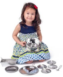 Dětský funkční set na pečení 16ks s bábovkou nerezové nádobí kov