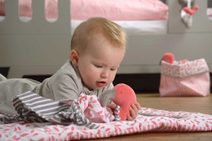 GaGaGu Závěsná hračka baby set mýval, tučňák, donut pro miminko PLYŠ