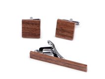 Dřevěné manžetové knoflíky a kravatová spona v dárkové krabičce