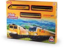 Tramvaj žlutá kovová MHD Městská hromadná doprava zpětný chod