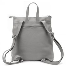 Kožená malá dámská crossbody kabelka na řetízku černá