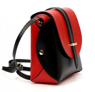 Kožená moderní malá dámská crossbody kabelka černá / červená