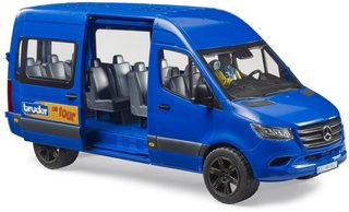 Bruder MB Sprinter mikrobus s figurkou 1:16 02681