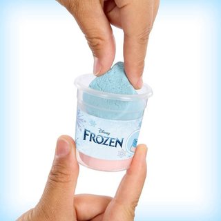Frozen zmrzlinový stánek Elsa a Olaf (herní set + modelína) Mattel
