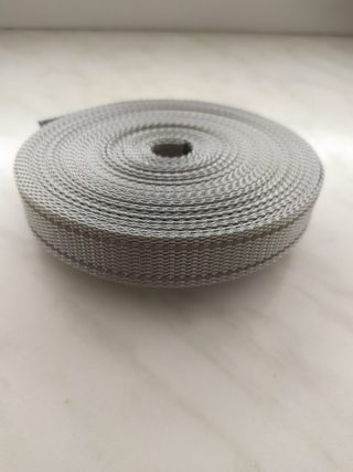 Popruh PES 20 mm s reflexními  pásky návin 11 METRŮ