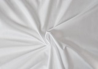 Bílé Saténové Prostěradlo 180x200 cm