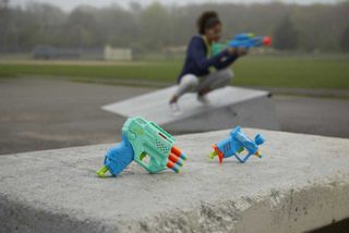 Nerf Elite 2.0 Tactical Pack (3 blastery, 20 šipek) Hasbro