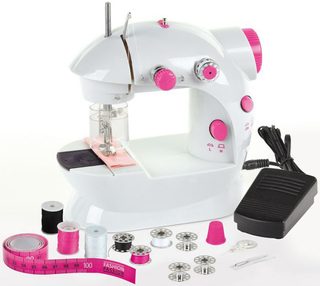 Šicí stroj pro děti Klein funkční na baterie s doplňky