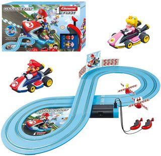 Carrera First autodráha Super Mario 2,4 m (93×45 cm, baterie)