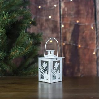 Mini lucernička se srdíčky bílo-stříbrná 11,5 cm – elegantní romantická dekorace K1998