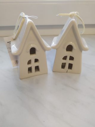 Domeček k zavěšení X6275 - 5,5 × 4,7 × 8,5 cm