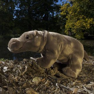 Plyšový hroch stojící 30 cm