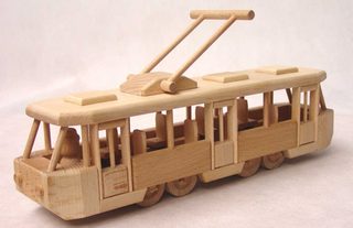 CEEDA DŘEVO Tramvaj moderní dopravní prostředky MHD *DŘEVĚNÉ HRAČKY*
