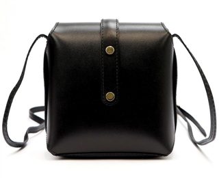Kožená moderní malá dámská crossbody kabelka černá