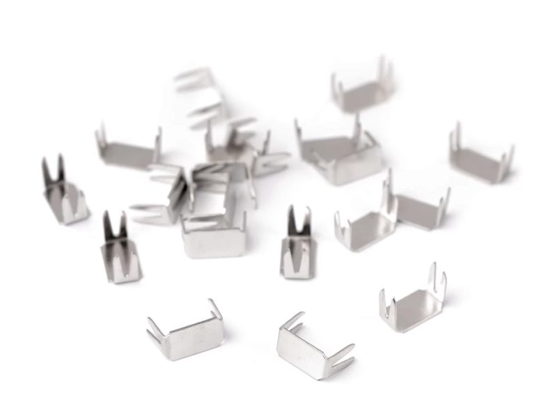 Koncovka na zip 10 mm dolní 20 kusů