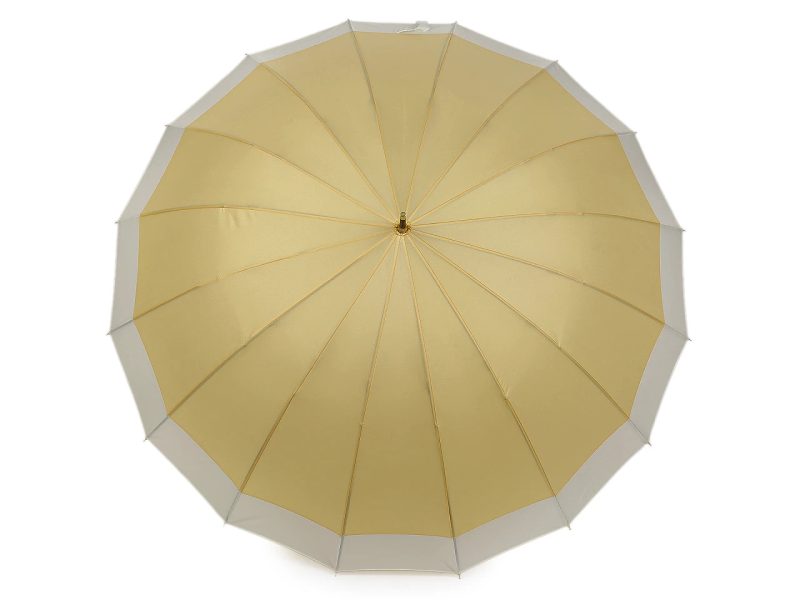 Velký rodinný deštník s dřevěnou rukojetí