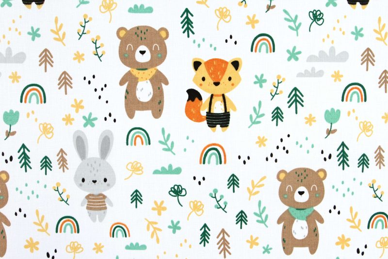 Bavlněná látka Zvířátka s duhou zelená šíře 160 cm METRÁŽ