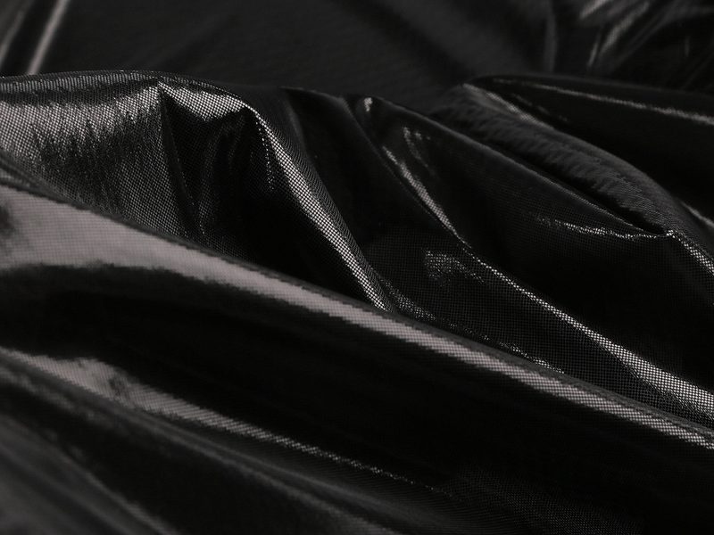 Strečový úplet s metalickým efektem METRÁŽ