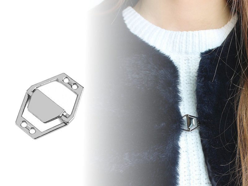 Kovové ozdobné zapínání 20x26 mm