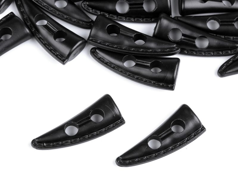 Designový knoflík roh s prošitým stehem 16x40 mm 10 kusů