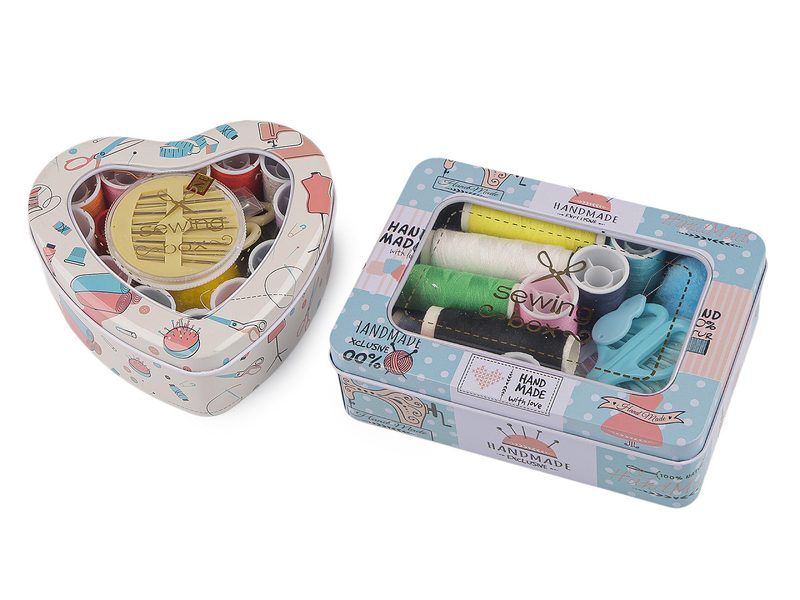 Sada na šití v plechové krabičce