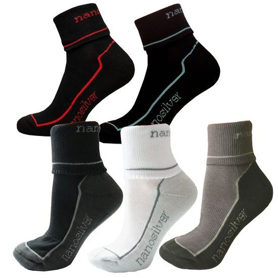 Sports socks with molecules of silver