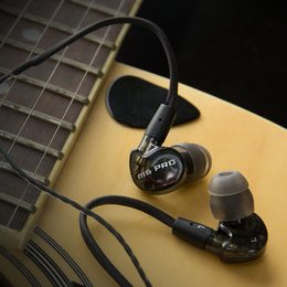 Recenze in-ear sluchátek MEE Audio M6PRO