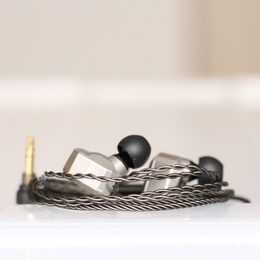 Campfire Audio Ara - pro kritický pohled i poslech