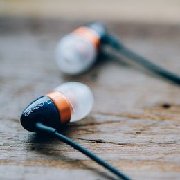 Recenze in-ear sluchátek Grado GR8e