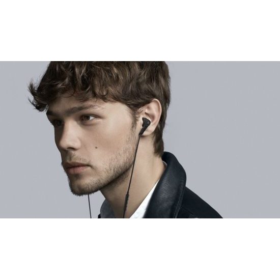 BeoPlay E4 Black