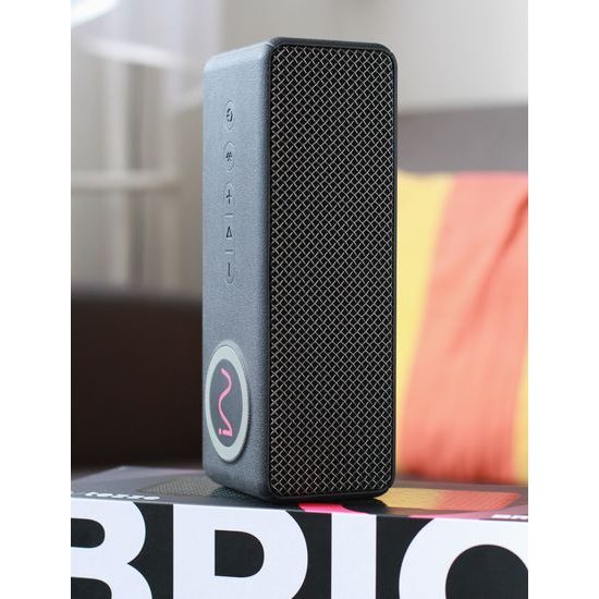 Intezze BRIQ - růžové logo