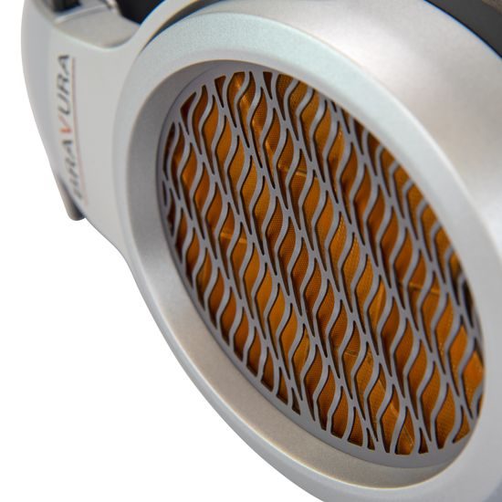 Warwick Acoustics Bravura - stříbrná