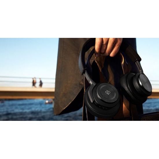 BeoPlay by BANG & OLUFSEN H9 black