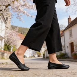 Černé bosolodičky Helena - široká špička (Široké)