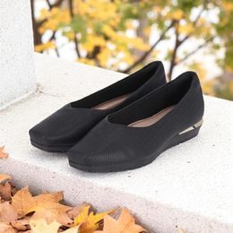 Nadměrné dámské kozačky Piccadilly černé Beth 117123-1