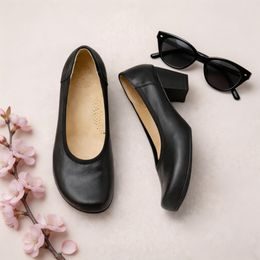 Baleríny černé Arcopedico elastické Acadia na hallux