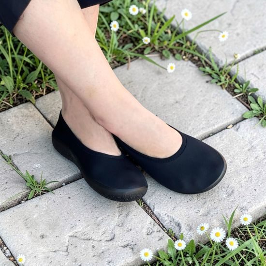 Baleríny černé Arcopedico elastické Acari široká špička