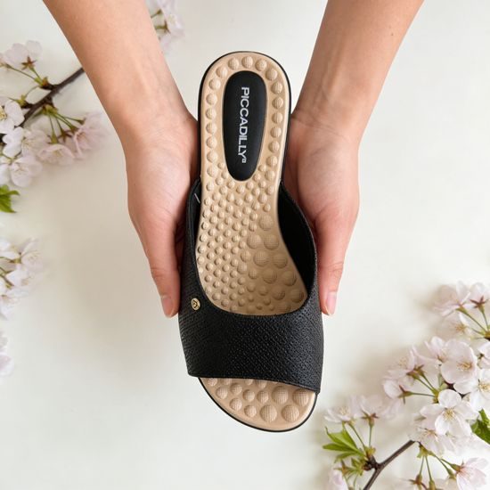 Dámské pantofle černé Piccadilly Camila na hallux