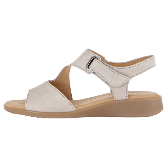 Nadměrné dámské sandály béžové Gabor 82.803.43