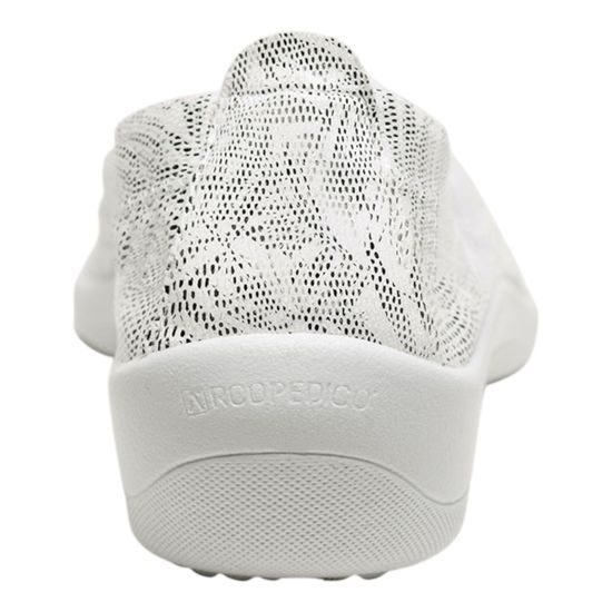 Baleríny bílé Arcopedico elastické Cabrera na hallux