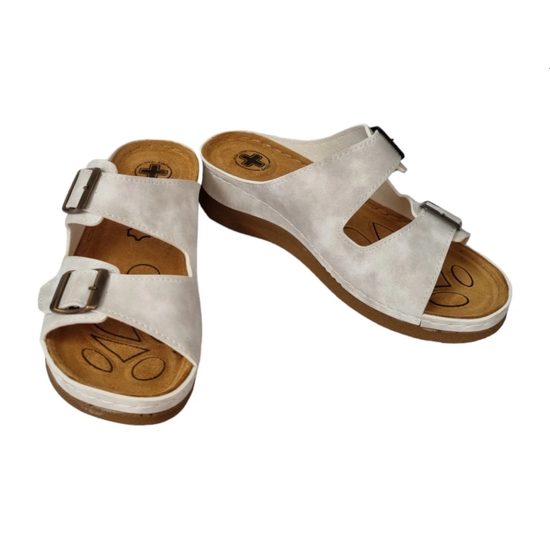 Zdravotní pantofle dámské Mediline bílé 4617 S001