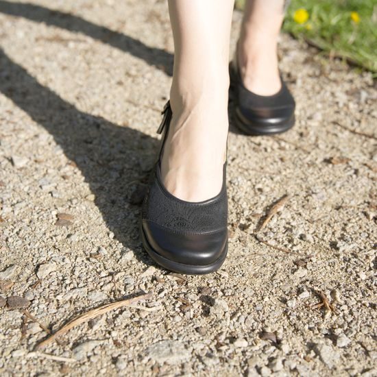 Sandály dámské Axel 2450 černé kožené na široké chodidlo
