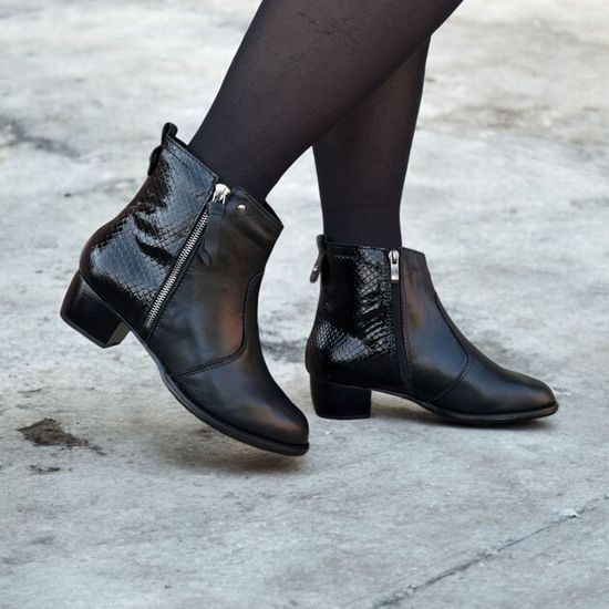 Dámské zimní kotníkové boty kožené De Plus 9596-K-4006 - black F-382 černé zateplené na široké chodidlo